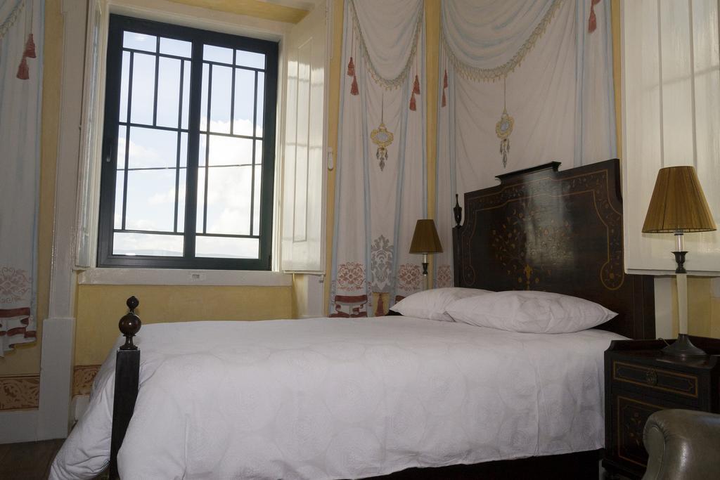 Solar Romantico Anno 1850 Al Otel Torres Novas Oda fotoğraf