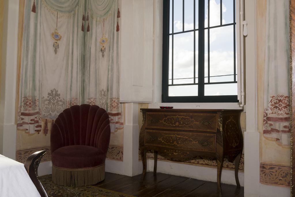 Solar Romantico Anno 1850 Al Otel Torres Novas Oda fotoğraf
